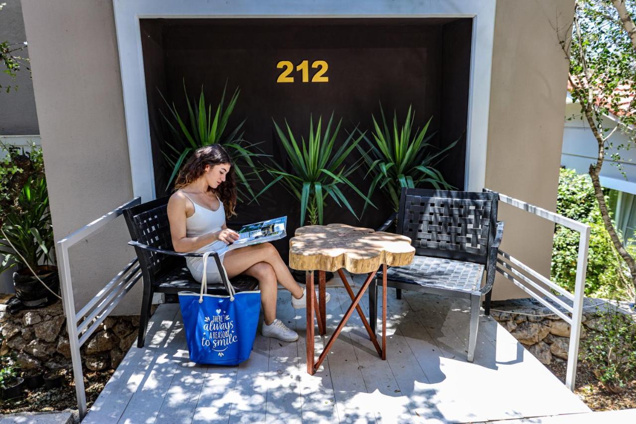 Hotel 212 אולימפוס מראה חיצוני תמונה